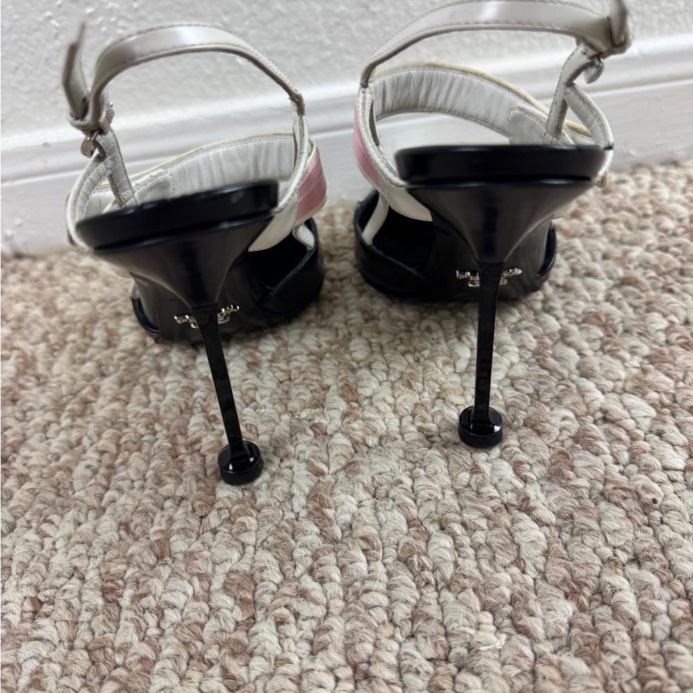 Prada
Mary Jane patent leather heels Size 36 1/2 - Picture 6 of 11